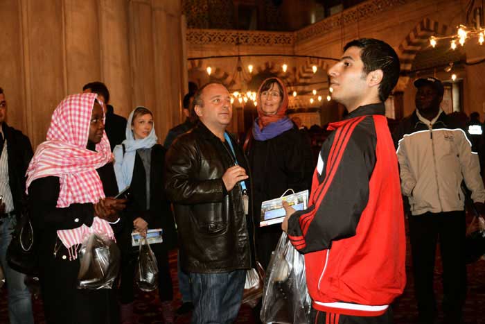 customized istanbul tour blue mosque group un