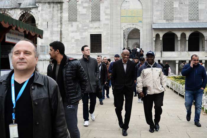 customized istanbul tour satisfied visit blue mosque