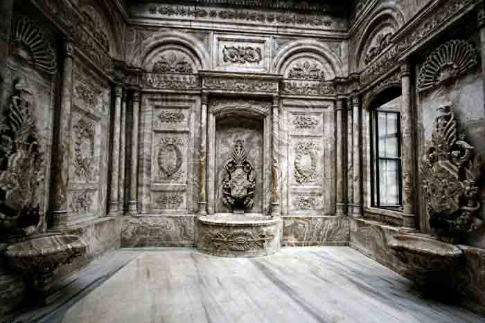 guided istanbul tours dolmabahce palace sultans bath