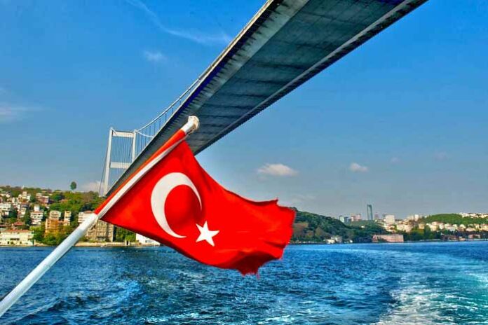 private bosphorus tours bosphorus bridge and turkish flag