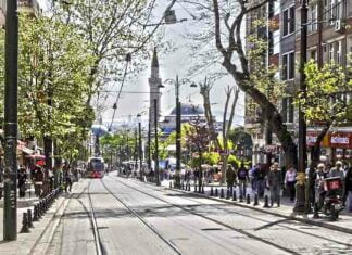 Divan Yolu walking tours istanbul divan road