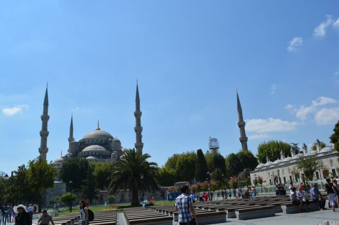 Blue_Mosque_Tour_Blue_Mosque_005